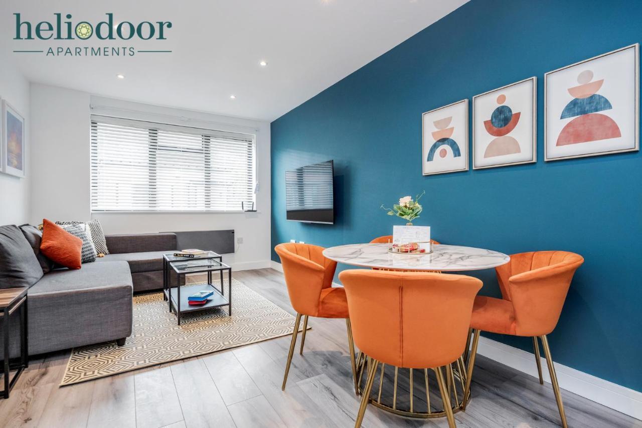 Milton Keynes Apartments, Sleeps Up To 5, Free Parking, Free Wifi & Movies, 7 Mins Drive To Milton Keynes Central Station For Direct Trains To London & The North Zewnętrze zdjęcie