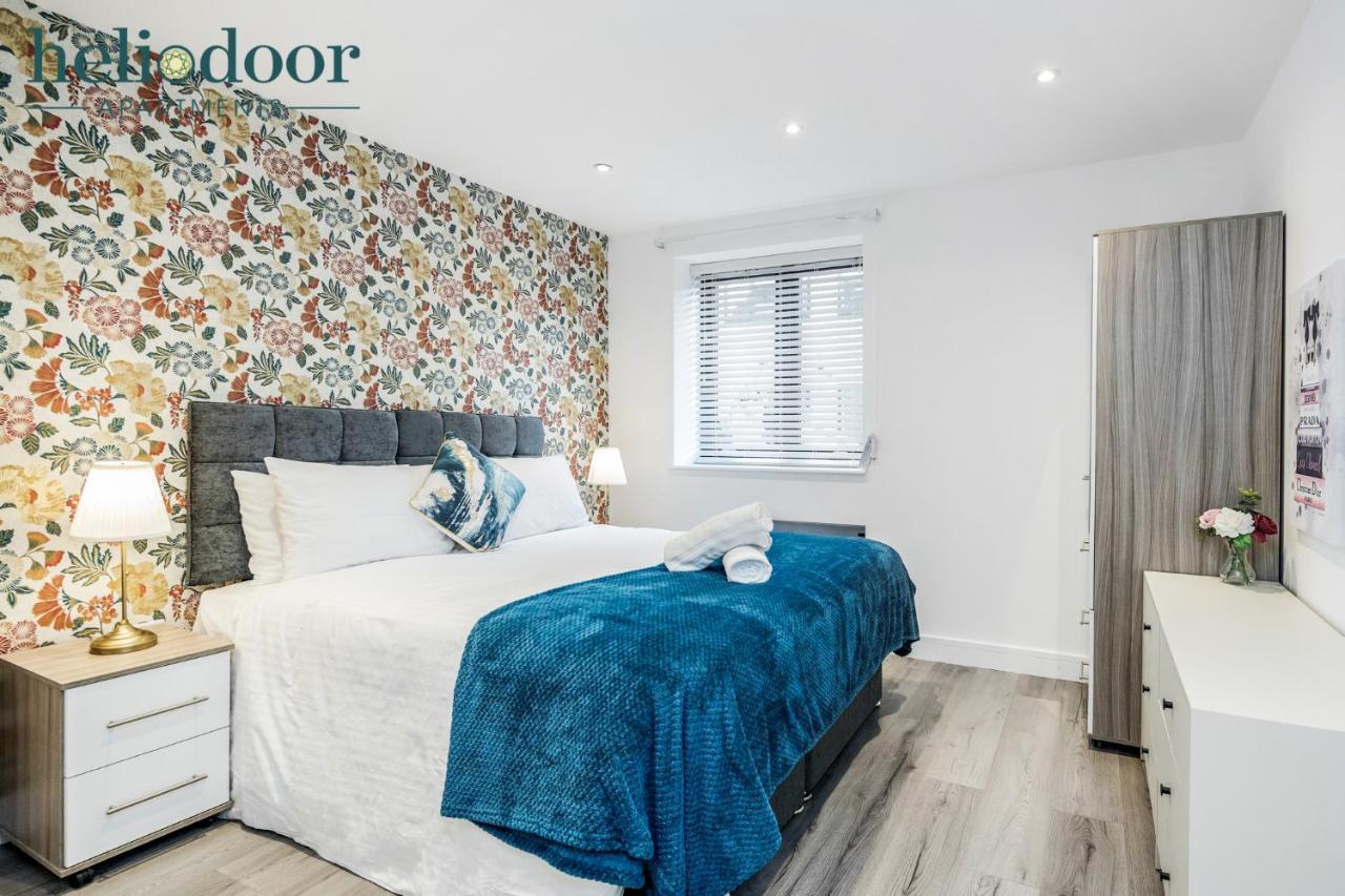Milton Keynes Apartments, Sleeps Up To 5, Free Parking, Free Wifi & Movies, 7 Mins Drive To Milton Keynes Central Station For Direct Trains To London & The North Zewnętrze zdjęcie