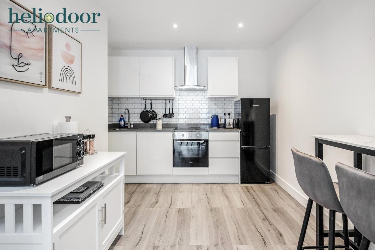 Milton Keynes Apartments, Sleeps Up To 5, Free Parking, Free Wifi & Movies, 7 Mins Drive To Milton Keynes Central Station For Direct Trains To London & The North Zewnętrze zdjęcie