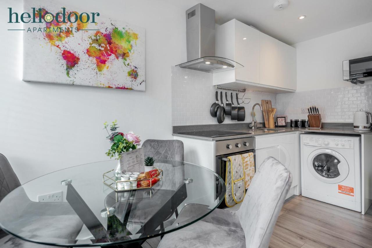 Milton Keynes Apartments, Sleeps Up To 5, Free Parking, Free Wifi & Movies, 7 Mins Drive To Milton Keynes Central Station For Direct Trains To London & The North Zewnętrze zdjęcie
