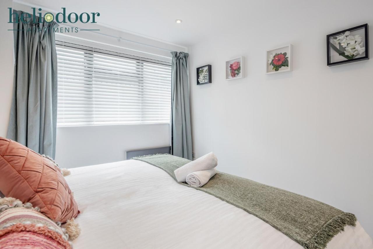 Milton Keynes Apartments, Sleeps Up To 5, Free Parking, Free Wifi & Movies, 7 Mins Drive To Milton Keynes Central Station For Direct Trains To London & The North Zewnętrze zdjęcie