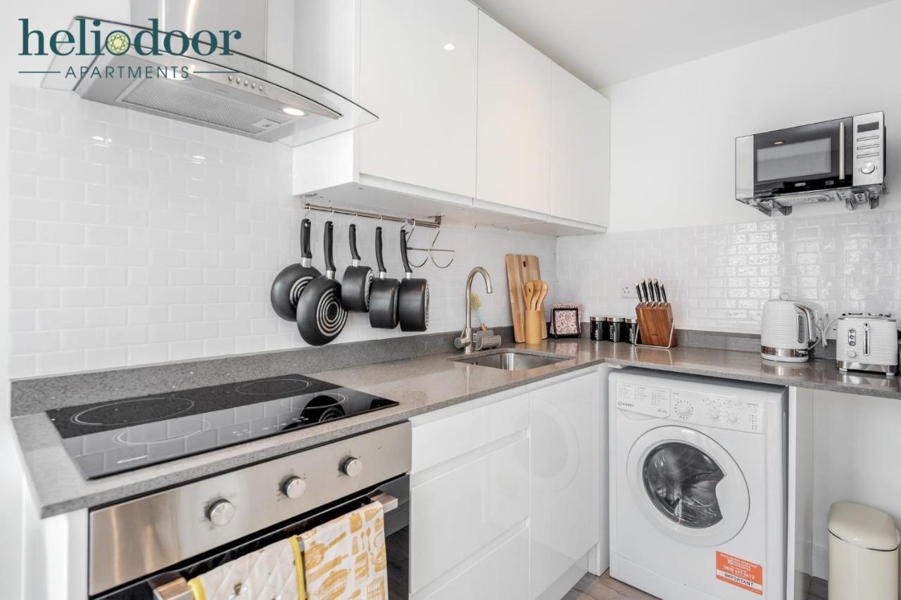 Milton Keynes Apartments, Sleeps Up To 5, Free Parking, Free Wifi & Movies, 7 Mins Drive To Milton Keynes Central Station For Direct Trains To London & The North Zewnętrze zdjęcie