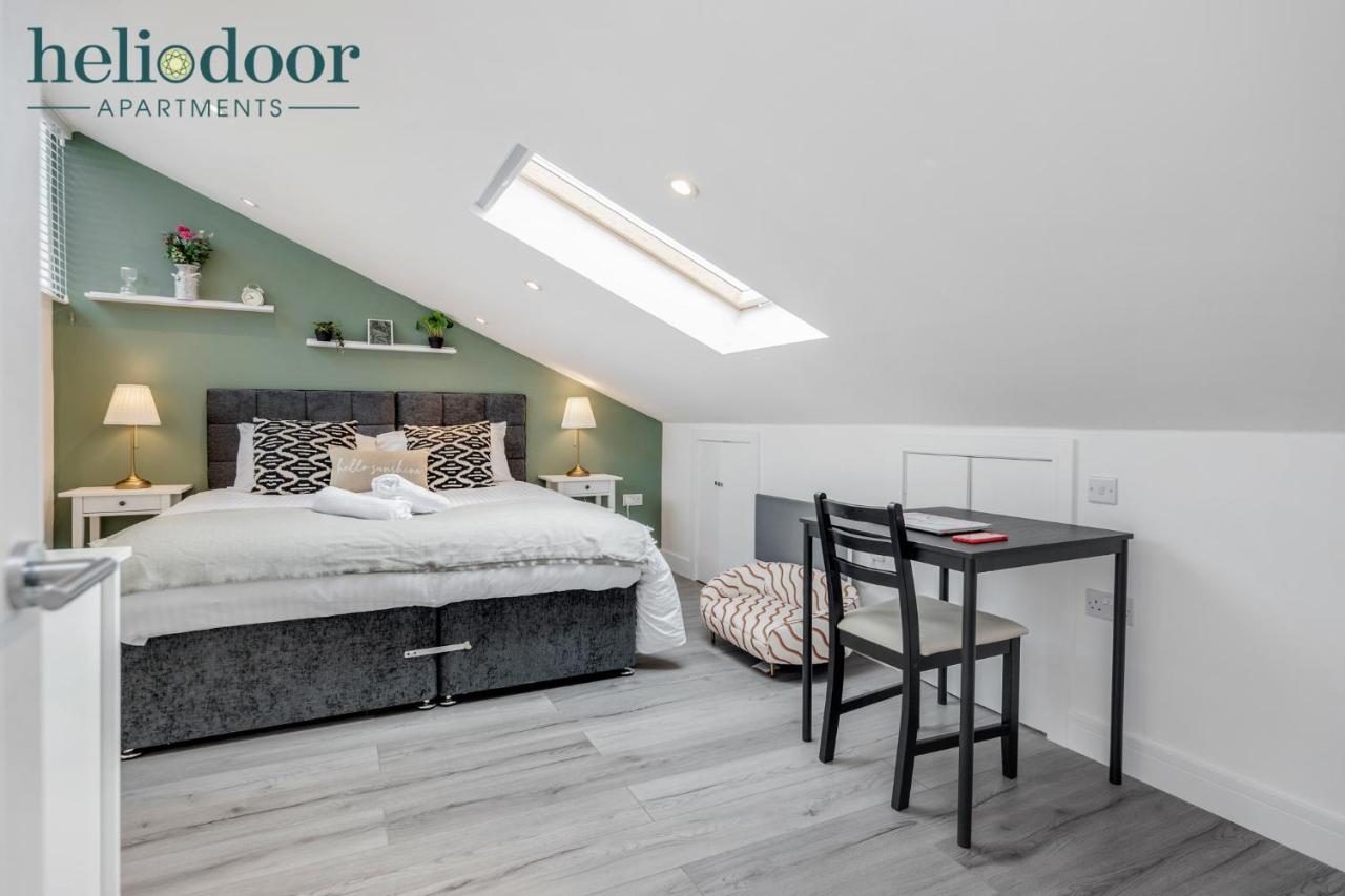 Milton Keynes Apartments, Sleeps Up To 5, Free Parking, Free Wifi & Movies, 7 Mins Drive To Milton Keynes Central Station For Direct Trains To London & The North Zewnętrze zdjęcie