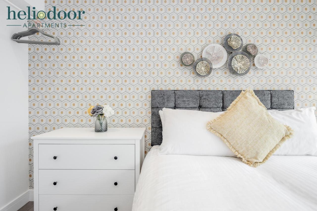 Milton Keynes Apartments, Sleeps Up To 5, Free Parking, Free Wifi & Movies, 7 Mins Drive To Milton Keynes Central Station For Direct Trains To London & The North Zewnętrze zdjęcie