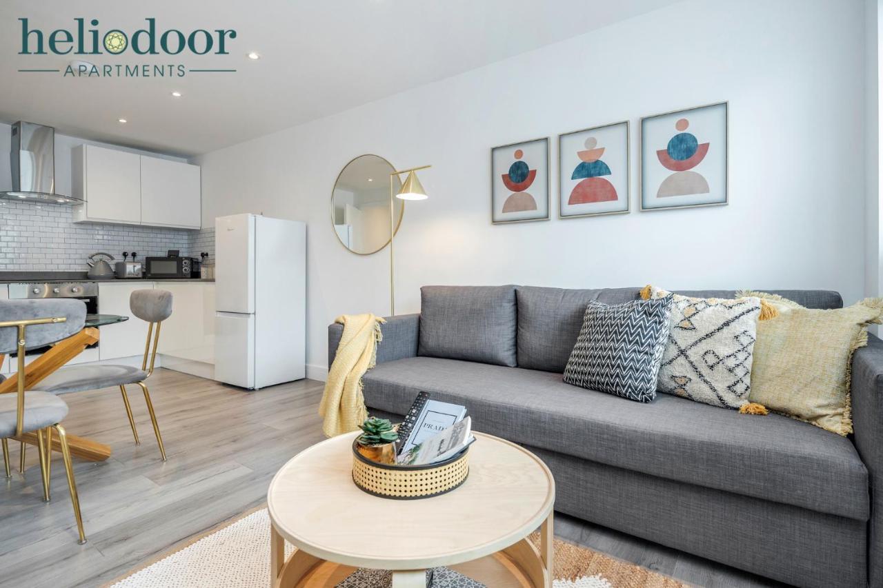 Milton Keynes Apartments, Sleeps Up To 5, Free Parking, Free Wifi & Movies, 7 Mins Drive To Milton Keynes Central Station For Direct Trains To London & The North Zewnętrze zdjęcie