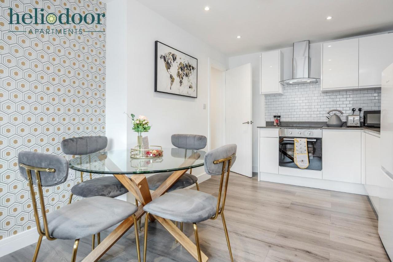 Milton Keynes Apartments, Sleeps Up To 5, Free Parking, Free Wifi & Movies, 7 Mins Drive To Milton Keynes Central Station For Direct Trains To London & The North Zewnętrze zdjęcie