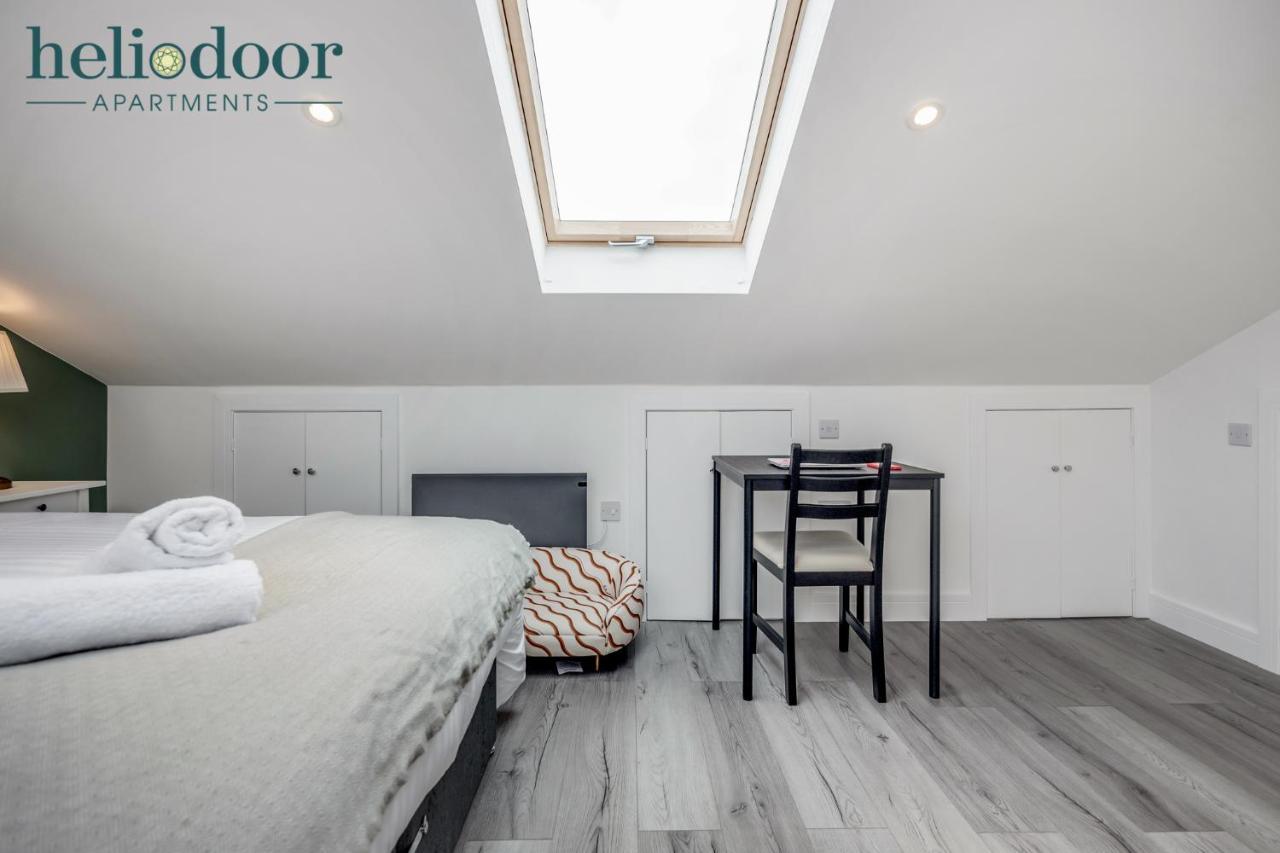 Milton Keynes Apartments, Sleeps Up To 5, Free Parking, Free Wifi & Movies, 7 Mins Drive To Milton Keynes Central Station For Direct Trains To London & The North Zewnętrze zdjęcie
