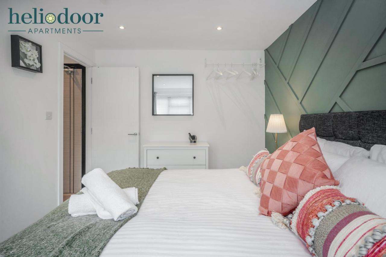 Milton Keynes Apartments, Sleeps Up To 5, Free Parking, Free Wifi & Movies, 7 Mins Drive To Milton Keynes Central Station For Direct Trains To London & The North Zewnętrze zdjęcie