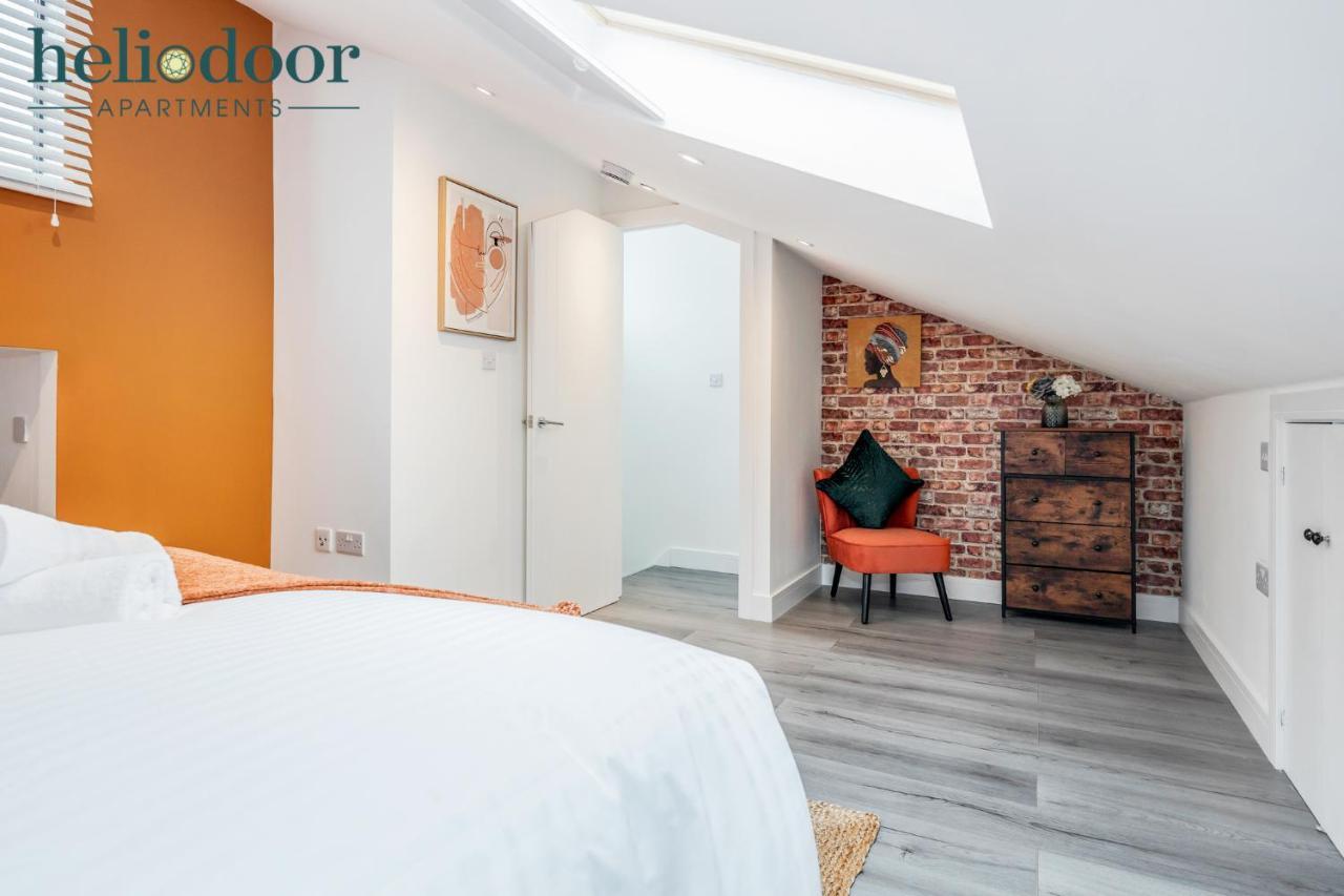Milton Keynes Apartments, Sleeps Up To 5, Free Parking, Free Wifi & Movies, 7 Mins Drive To Milton Keynes Central Station For Direct Trains To London & The North Zewnętrze zdjęcie